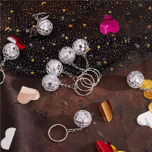 Pacote com 48 Chaveiros  Mirror Disco  Última Disco Bachelorette Retro 60s 70s Disco Keychain para Conjunto de Lembrancinhas
