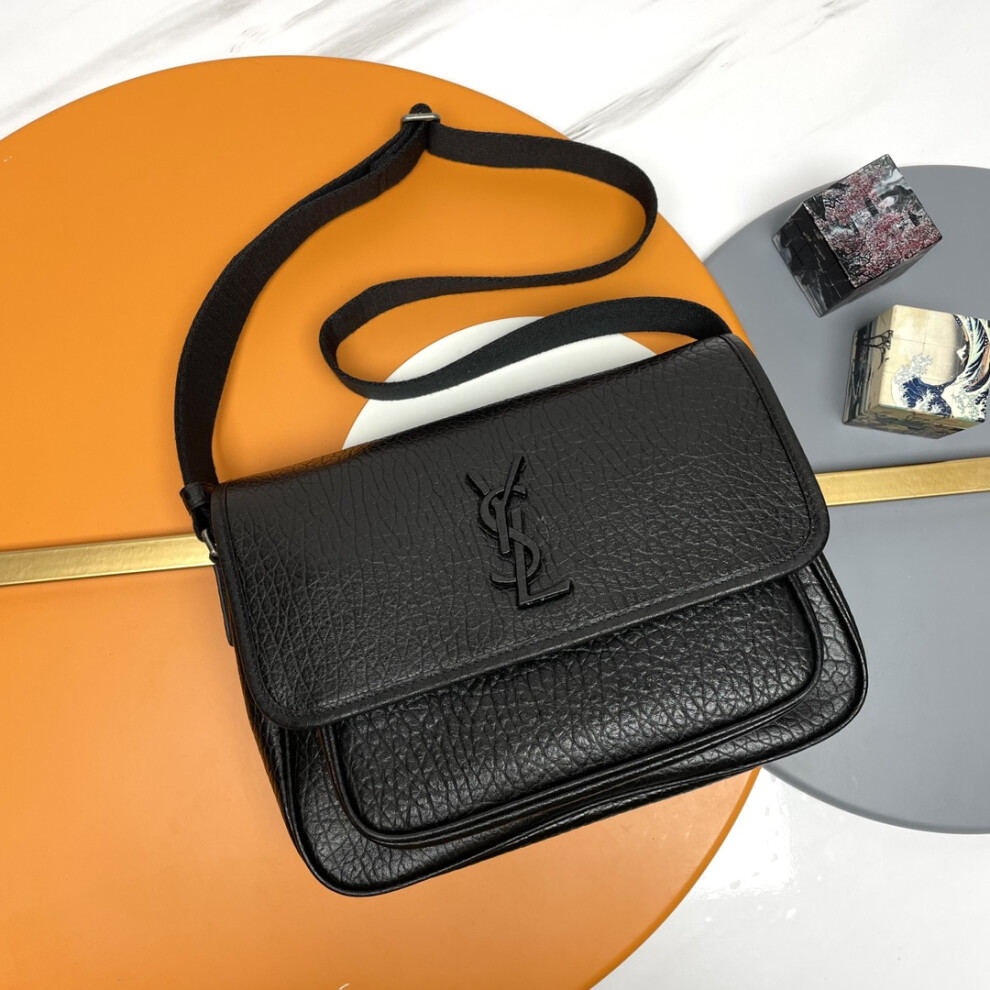 Xhrain Ysl Niki Messenger Grained Calfskin Bag 633178 28Cm Black