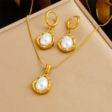 (N3191 E6209) HKEDES Vintage Gold-Plated Heart Fan Turquoise Pearl Stainless Steel Earring & Necklace Jewelry Set for Women