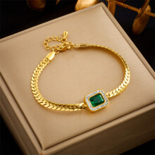 (Bracelet) HKEDES Fashion High-end Light Luxury Emerald Square Zircon Pendant Clavicle Chain Earrings Bracelet Three-piece Jewelry Set for Women