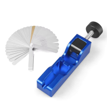 Meetinstrument voor de elektrodeafstand van autobougies – schuifmaat voor het afstellen van de elektrodeafstand.
