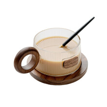 Kaffeetassenset, Glasteetasse mit Löffel, Holzuntersetzer, einfache Haushaltsmilch- und Teetasse, Glaswasserbecher