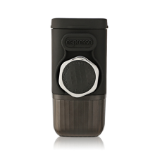 Draagbaar espressoapparaat voor gemalen koffie en capsules