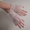 2 Stück weiße Spitze und Perlen Fingerlose Oversleeves-Weiß 4