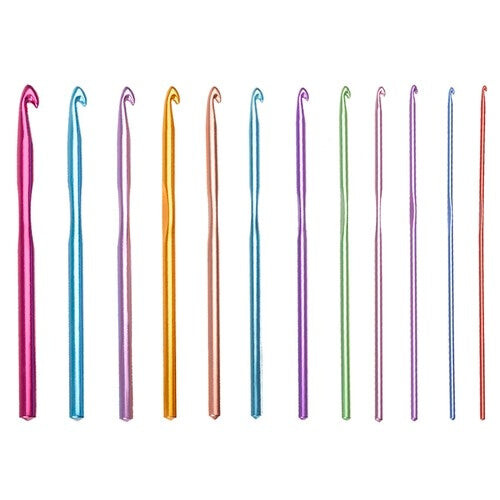 Set of 12 crochet hooks. 2