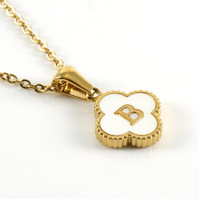(B gold (including chain)) HKEDES New Clover Pendant Stainless Steel 18K Gold Necklace, Minimalist Shell Letter Clavicle Chain