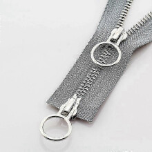 (gray, 70cm) Cremallera metálica reforzada de doble cursor para chaquetas: cursores circulares largos de extremo abierto.