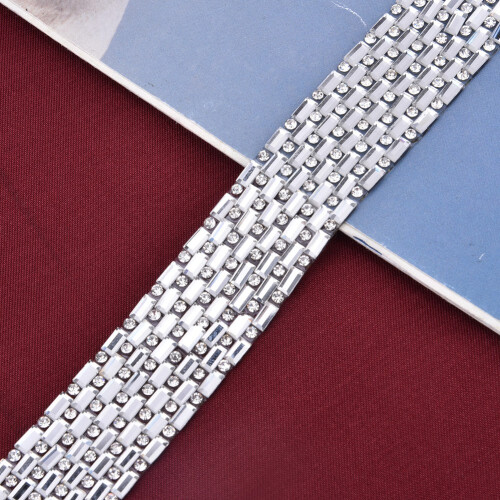 100cm Rhinestone Hotfix Chain, 2cm 8-Row White 2