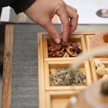Eco-Friendly Bamboo Snack Plate