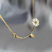 (Necklace) Women earring girl stud ear Drop Trendy Sweet White Daisy Korean Asymmetric Flower Travel Party Ear