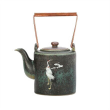 Retro hand-painted Kung Fu crane teapot with infuser, 400ml for elegant UK tea drinking sets.