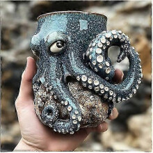 (E type, With liner) Cthulhu-inspired pirate tankard, a medieval Viking beer mug for themed UK gatherings and drinks.