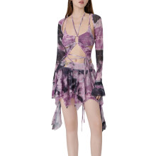 (M, Purple) Ensemble 3 pièces femme : boléro à manches longues, gilet tie-dye et mini-jupe asymétrique.