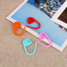 100 Pcs Knitting Crochet Locking Stitch Needle Clip Holder Colors Markers