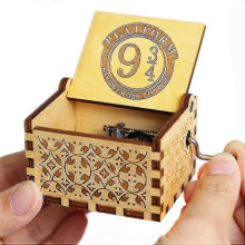 (Olive) Halloween Wooden Hand Crank Music Box, Spirited Away, Jurassic Park, Christmas Party Gift, Halloween Decoration Gift Wedding Decoration - PJ