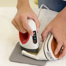 Mini Portable Heat Press Machine Heart-shaped Novel Digital Sublimation Transfer Printing Machine for T-shirts Cloth Transfering and Ironing