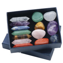 14-delige premium kristallenset met 7 chakra's, zeshoekige kolomvormige, onregelmatige yogastenen en spirituele massagestenen, labradoriet.