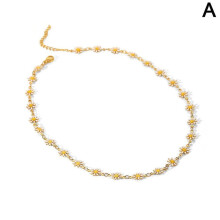 (white) Little Daisy Flower Necklace, Sunflower Necklace, Colourful Flowers, Elegat