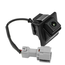 957603Z201 Nieuwe achteruitrijcamera voor Hyundai i40