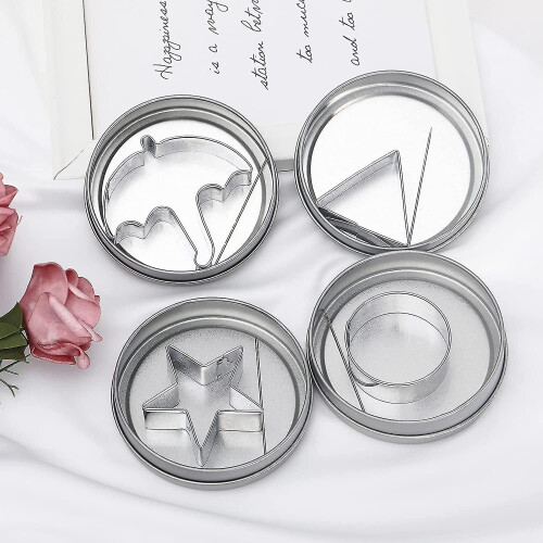 24 Pcs Squid Cookie Cutter Game Set, With Tin Box & Needle 2