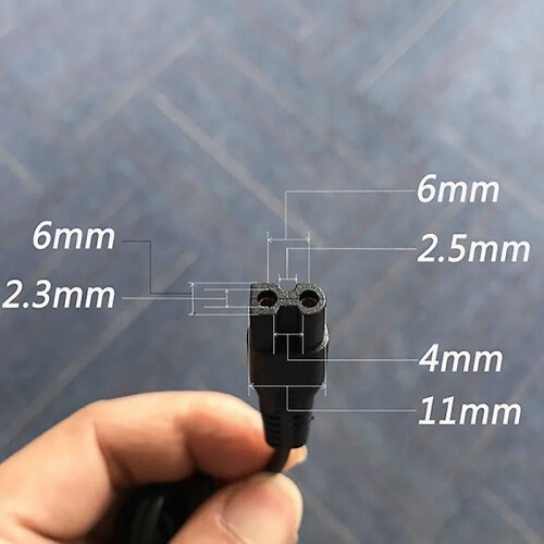 Câble de chargement USB pour tondeuse à poils C6/C7 2