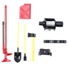 1 set di pezzi di ricambio per modellismo RC: rampa di salita, portapacchi, verricello, pala, serbatoio carburante, asse decorativo.