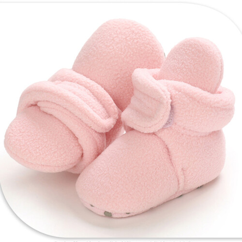 Calzini e scarpine invernali caldi per neonati e bambini piccoli. 2