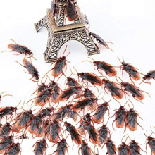 50pcs Realistic Fake Cockroaches Prank Toy Set for Fun Tricks and Lifelike Decoration