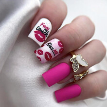 Valentine's Day Press on Nails Set Hot Pink Matte Square Acrylic Design Reusable Jelly Glue Fast Salon Look for Women