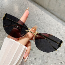 (Black)Occhiali da sole esagonali con montatura in metallo e Uv400 per festival e street fashion