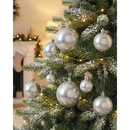 Beliani Set of 60 Baubles TINNSJA Silver 1
