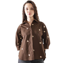 Camisas de Algodão Oversized Bordadas com Gola Larga para Mulheres
