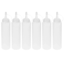 Bouteilles artisanales : l'alliance du savoir-faire et de la fonctionnalité dans ces flacons souples en plastique blanc transparent de haute