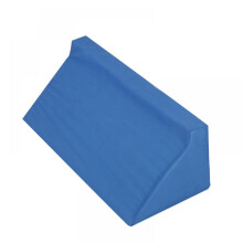 unidade de tecido quadriculado vermelho tipo R com formato triangular, 60*25*20