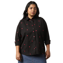 Camisa Feminina Oversized com Colarinho Largura Regular 56