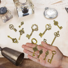 Chaves antigas retrô em bronze, perfeitas para temas medievais e caça ao tesouro. Chaves exclusivas em estilo vintage para artesanato e joalheria.