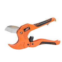 Craftsman's Choice: High-Quality PEX Pipe Cutter With Ratchet Drive & Retractable Handles, Designed For Effortless Cutting Of Up To 1-1/