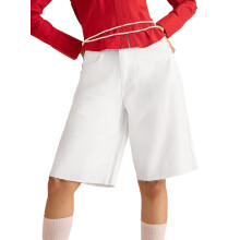 Souled Store Denim Shorts: Pearl Kvinna och Flickor Knappade Vita Bomull Bermuda Shorts