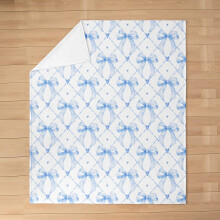 Light Blue Twin Size Flannel Blanket with Cute Princess Cartoon Design, Soft Fleece Comfort for Girls