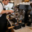 Moderne Kaffeemanipulationsstation mit komfortabler Form, ideal 2