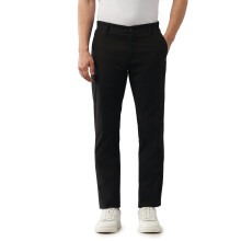 Arrow Sports Heren Twill Night Is Young Broek Zwart