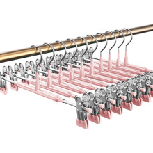 Robuster, rutschfester Hosenbügel aus Edelstahl mit-Rosa