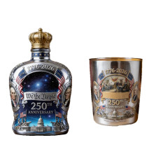 Luxe 250-jarig jubileumwhisky's in prachtig-kroondeksel en beker