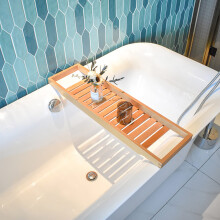 Luxury Bathtub Caddy Tray Walnut Wood Expandable Bath Shelf for Tablet Books Candles Easy Setup