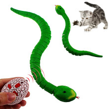 RC Snake Toy with Realistic Movement, Infrared Remote Control, Green Prank Toy for Kids and Halloween