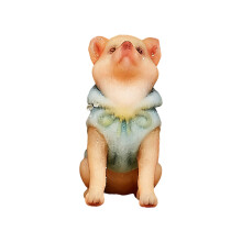 Gedetailleerde miniatuur dierenstandbeeld-pijnboom hondenjongen