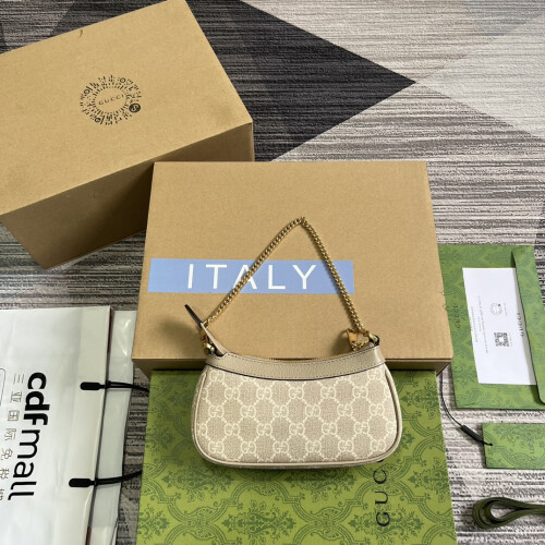 Gucci Beige Rubberized Leather Clutch  19×10×3cm 2