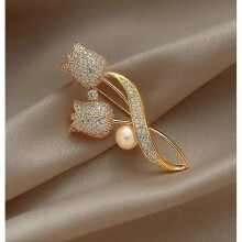 (XZ05) Bling Red Full of Rhinestone Heart Shape Brooch for Women Lovers Lapel Love Pins Christmas Love Pins Valentine Gifts