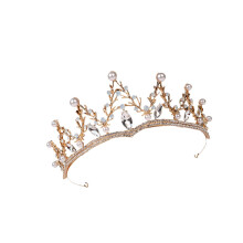 Baroque Wedding Crown for Women with Rhinestones, Elegant Gold Finish, Vintage Bridal Tiara for Wedding