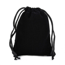 Velvet Drawstring Bags 10 Pcs Reusable Jewelry Gift Bags for Wedding Party Candy Red and Black 9x12cm